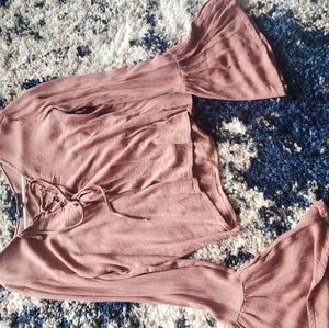 Pink cropped bell sleeves top